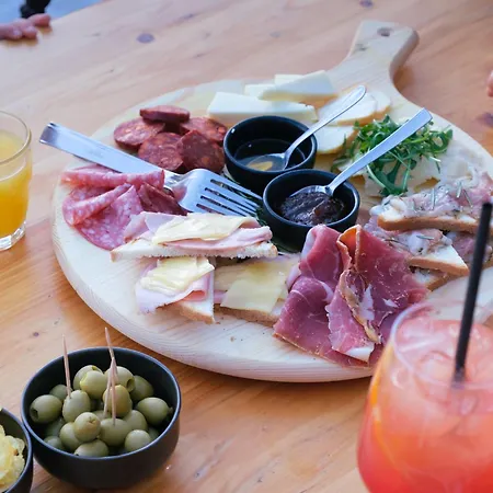 Le Alpi - Azzurro Club